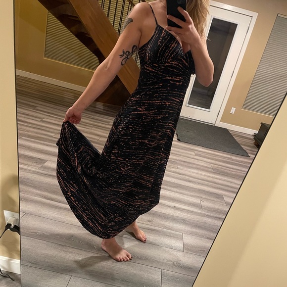 BCBG Generation Maxi Dress - Picture 5 of 7